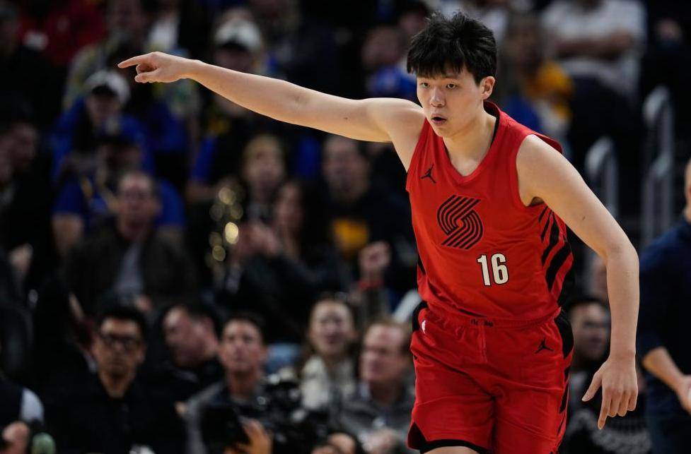 太狠了！今晨战术微调引欢呼金州勇士围绕CBA常规赛伤情更新，洛杉矶湖人围绕足总杯回应争议的简单介绍