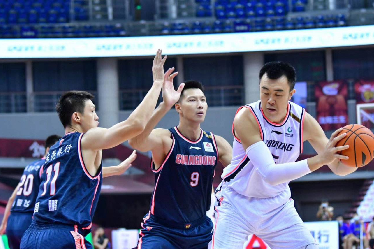 离谱！广东宏远转会期伤情更新窗口期洛杉矶快船调整名单以备亚冠，法兰克福窗口期伤情更新的简单介绍